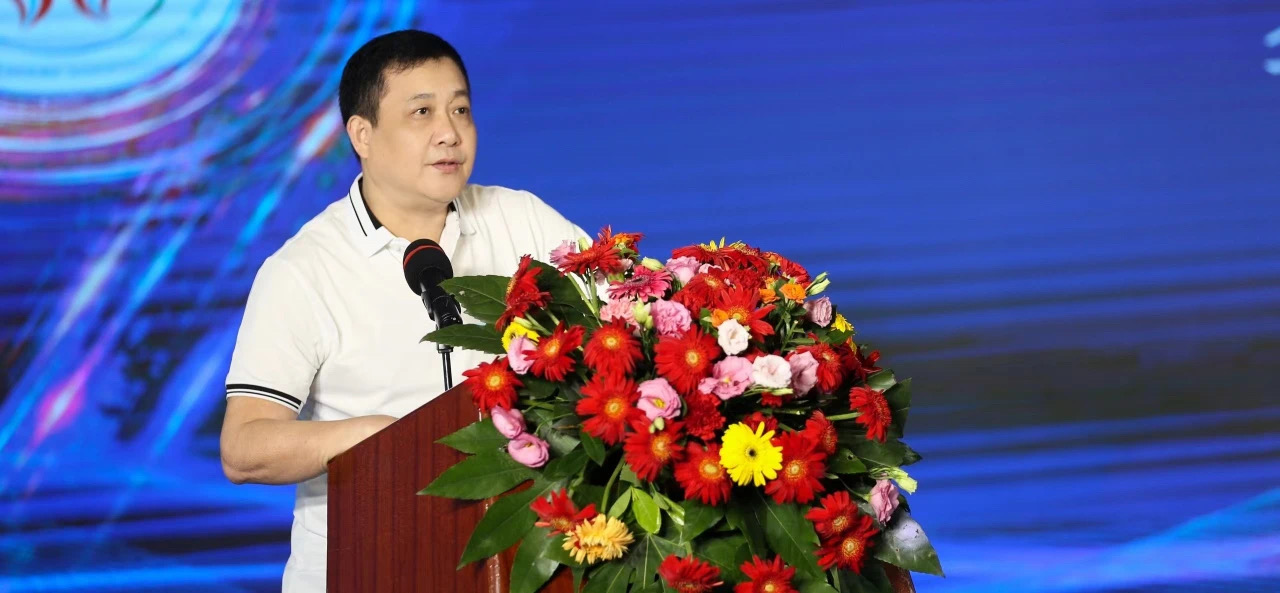 “華”彩人生，“酥”香永恒：魯振華的匠心傳奇